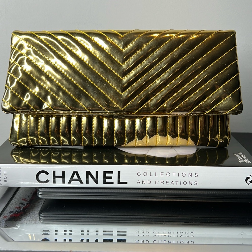 Steve Madden Bsiri Clutch (Gold)
